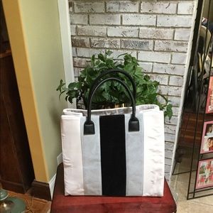 Lulu dharma Bag
